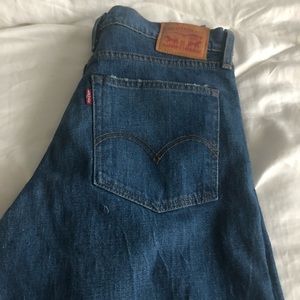 Levi’s high rise “boyfriend” fit jean